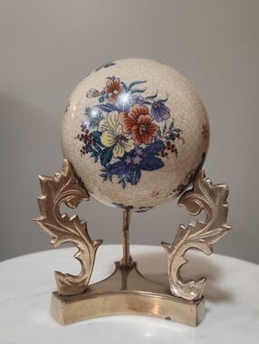 Vintage Chinese Crackle Porcelain Ball Cream & Floral with Golden Brass  Stand
